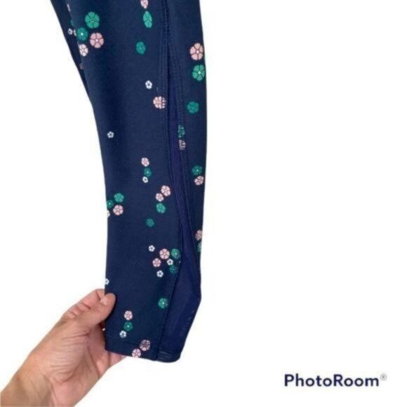 PBX Pro Fitted Capri Leggings, size small - Picture 4 of 5